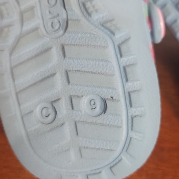 CROCS Girls Blue and Pink Floral Fuzzy lined Clogs - Picture 7 of 7